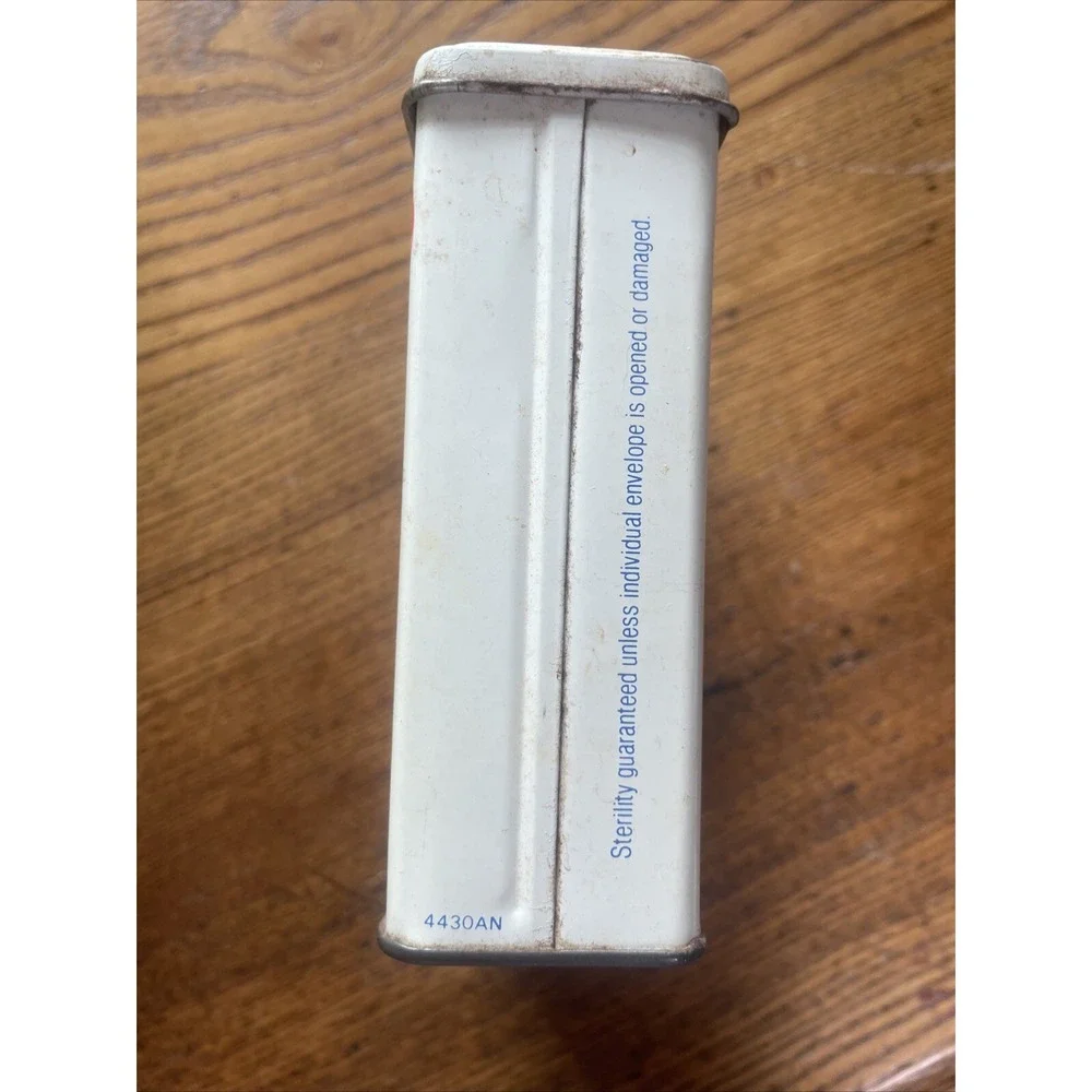 Vintage Johnson &‎ Johnson Band-Aid Metal Tin